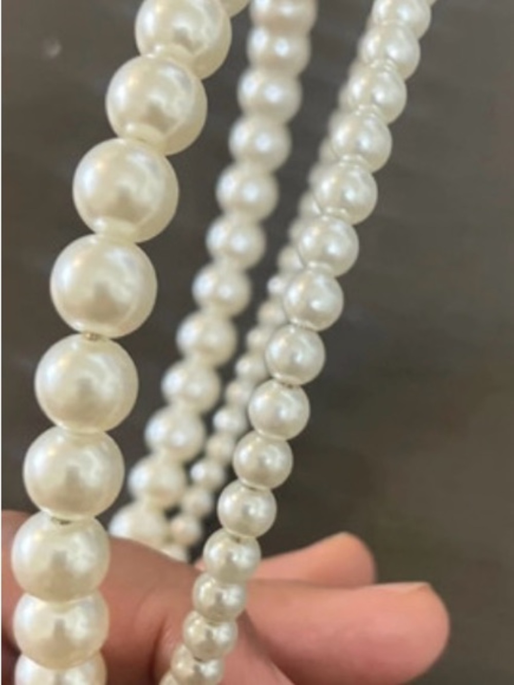 Classic Pearl Bead Necklace - White Pearlescent Finish